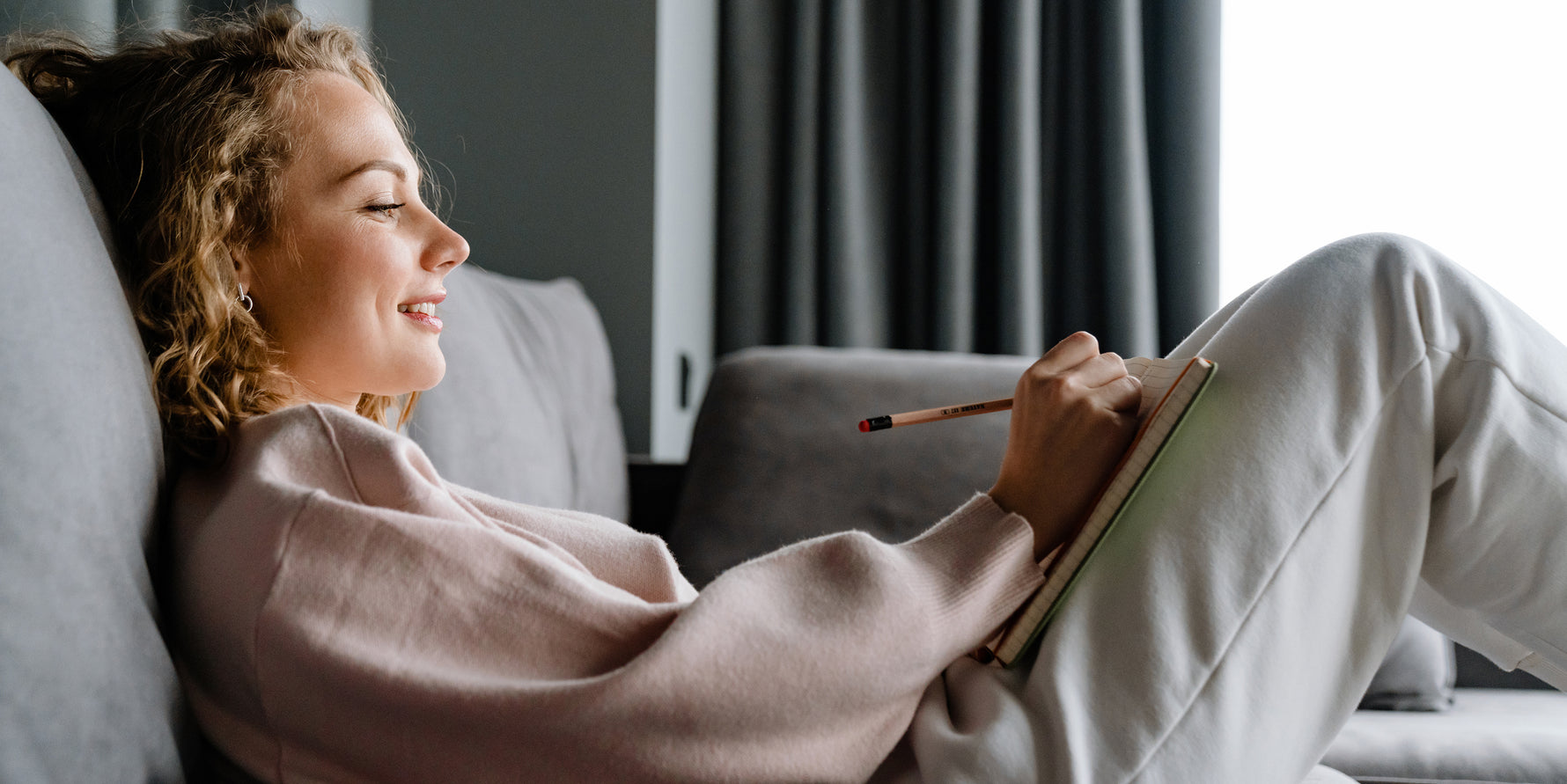 5 Health Benefits of Journaling and How to Start - EZ Melts