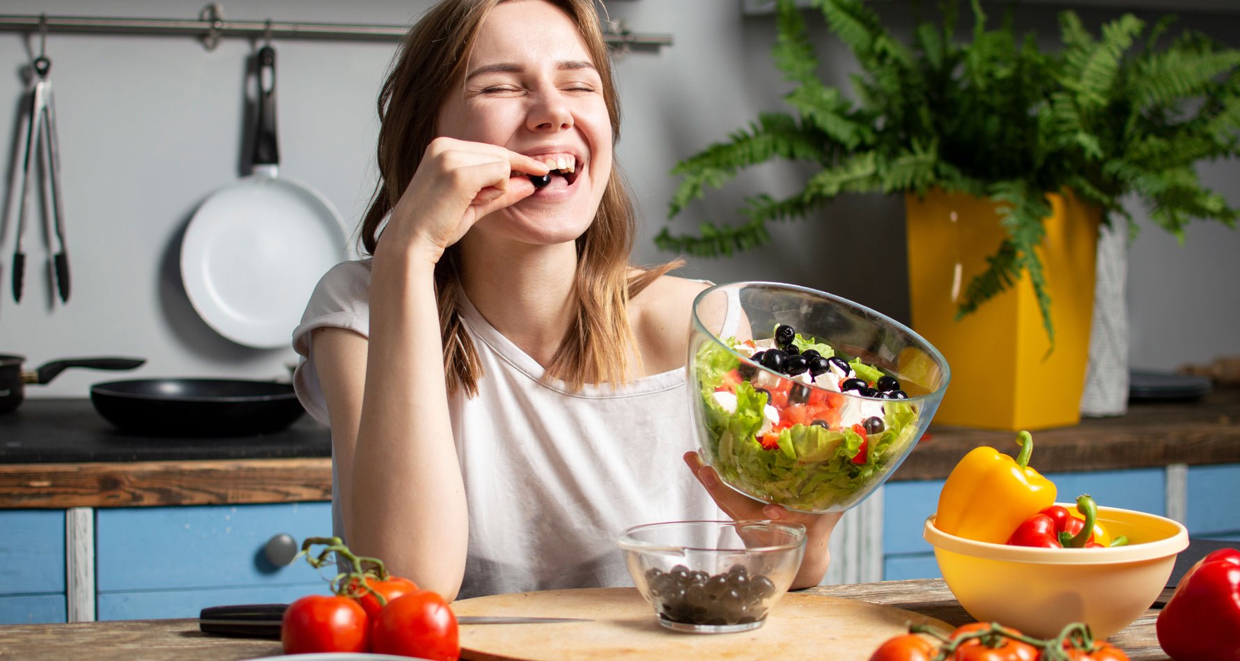 Mindful Eating: Cultivating a Healthy Relationship with Your Food - EZ Melts